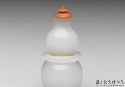 图片[2]-Jade gourd-shaped snuff bottle with a attached ring, Qing dynasty, Qianlong reign (1736-1795)-China Archive